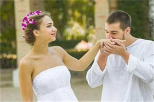 惠州市外遇调查取证；离婚纠纷中老公出轨离婚财产怎么分割